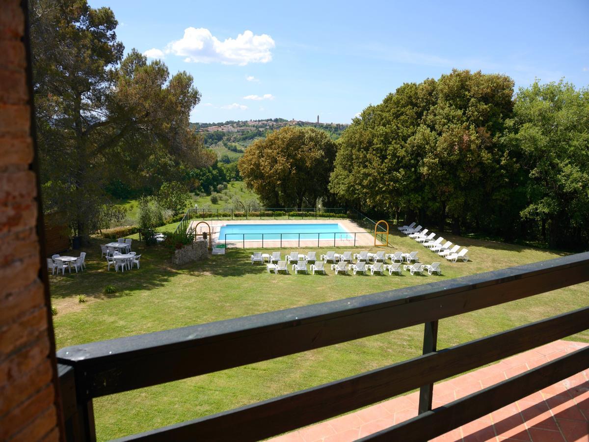 San Francesco Aparthotel Pomarance Kültér fotó