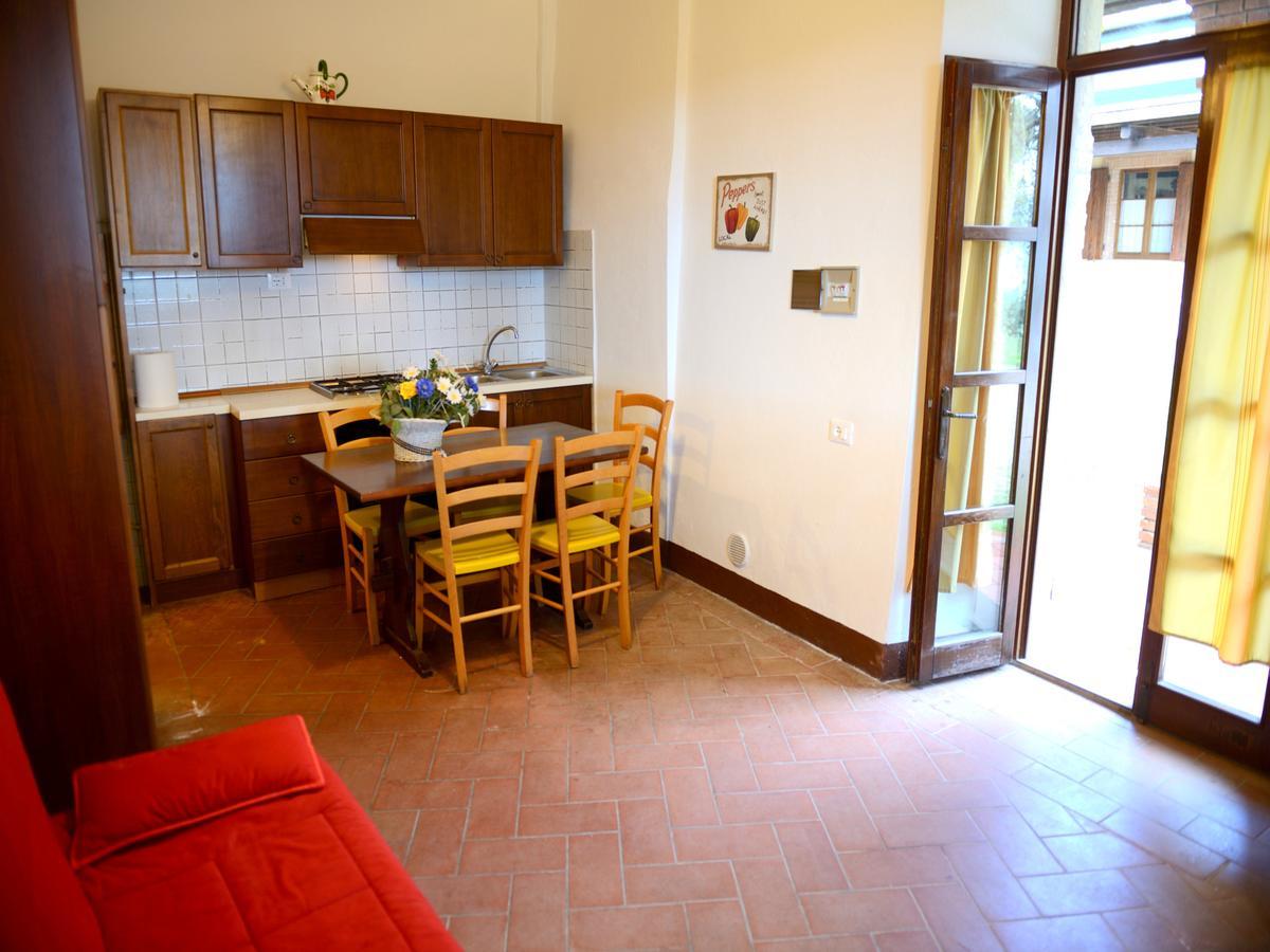 San Francesco Aparthotel Pomarance Kültér fotó