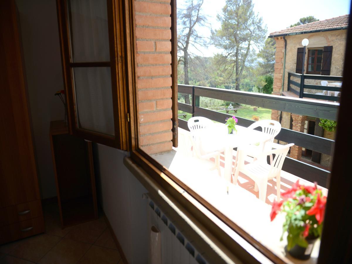 San Francesco Aparthotel Pomarance Kültér fotó